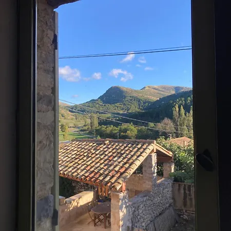 La Maison Du Pierre Holiday home Mevouillon
